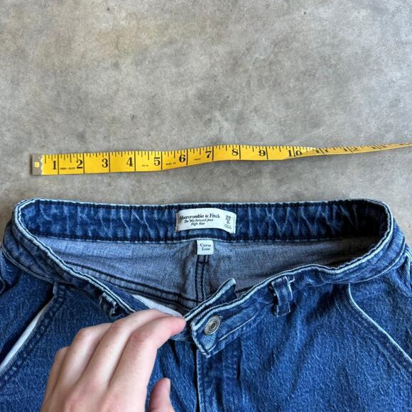 Abercrombie & Fitch high rise straight leg jeans with frayed hem - size 29” - Picture 6 of 7